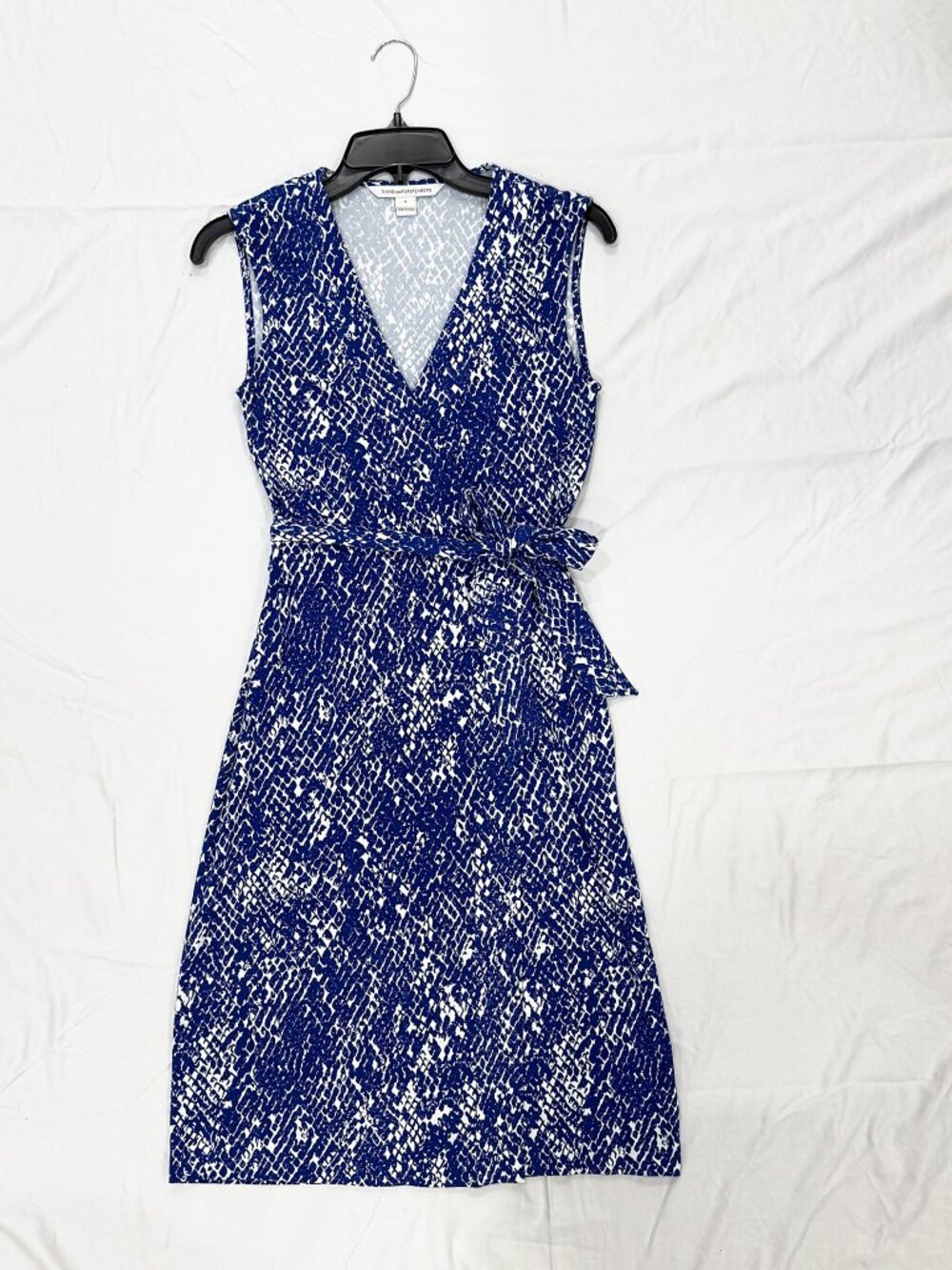 Diane von Furstenberg DVF New Yahzi Short Wrap Dress Blue White Snake Print 4